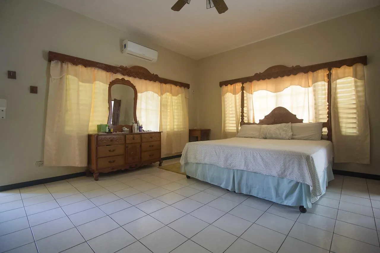 Rainbow Hill Villa Negril