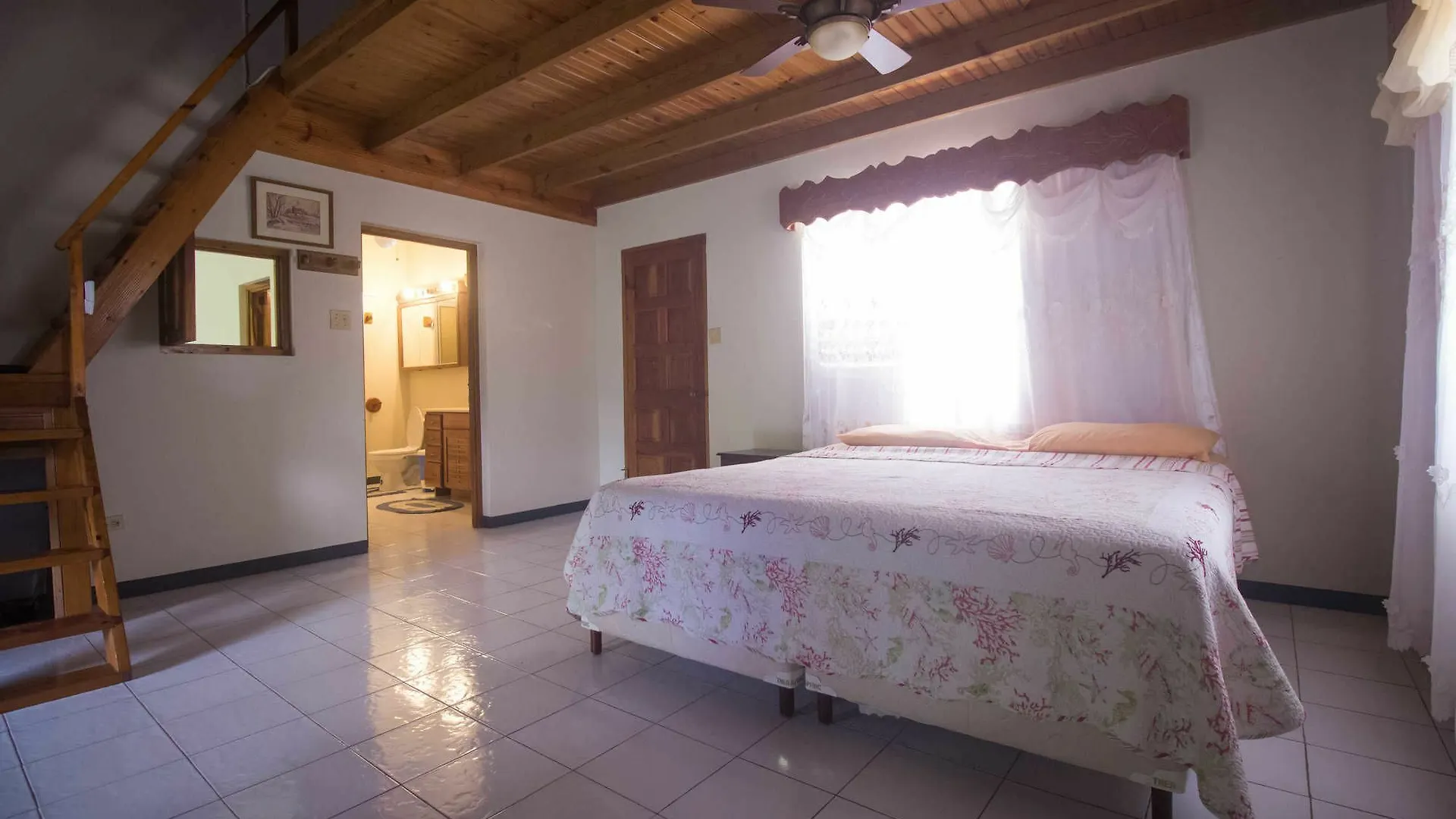 Rainbow Hill Villa Negril